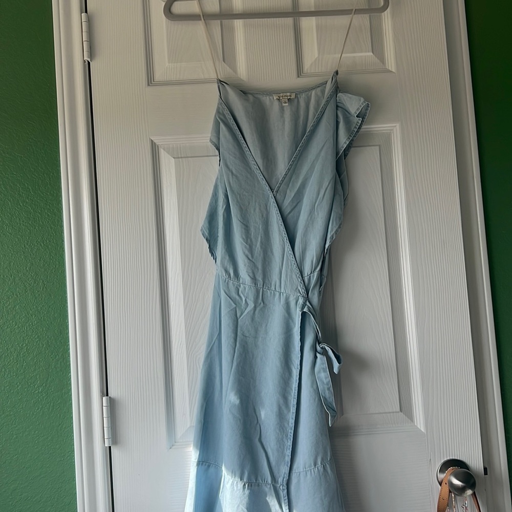 blue summer/ spring beach dress (EXCELLENT CONDITION)